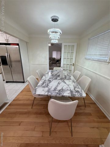 1823 N Elizabeth Street, Dearborn, MI 48128