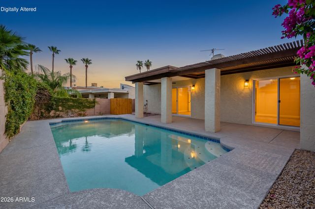 1709 E FRIER Drive, Phoenix, AZ 85020