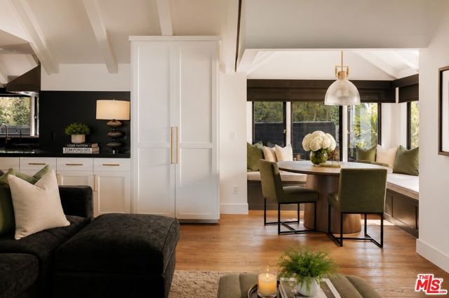 7825 Torreyson Drive, Los Angeles, CA 90046