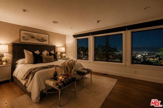 7825 Torreyson Drive, Los Angeles, CA 90046