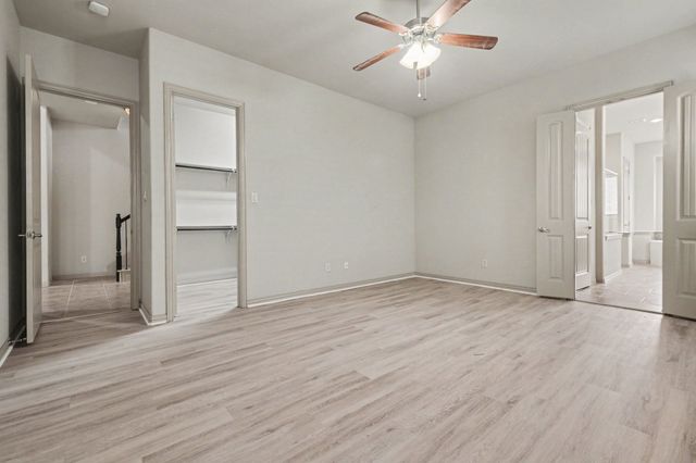 224 Carrington Lane, Lewisville, TX 75067