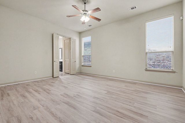224 Carrington Lane, Lewisville, TX 75067