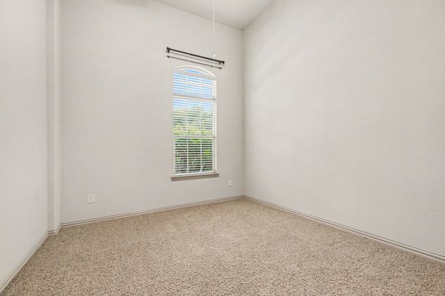 224 Carrington Lane, Lewisville, TX 75067