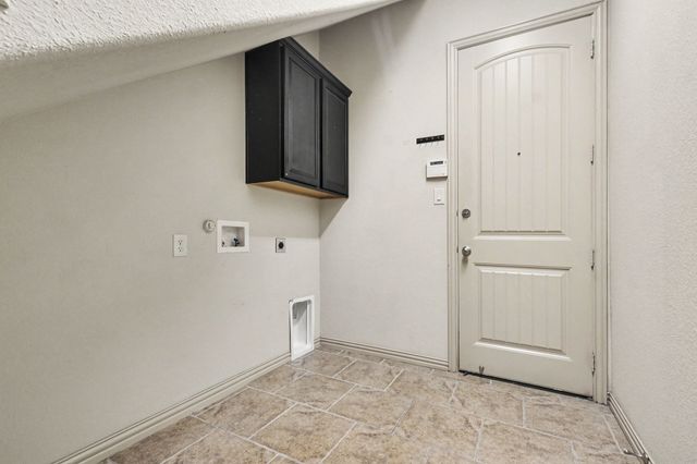 224 Carrington Lane, Lewisville, TX 75067