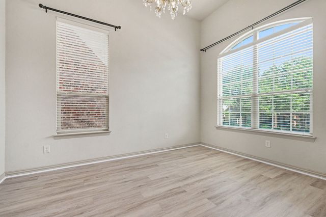 224 Carrington Lane, Lewisville, TX 75067