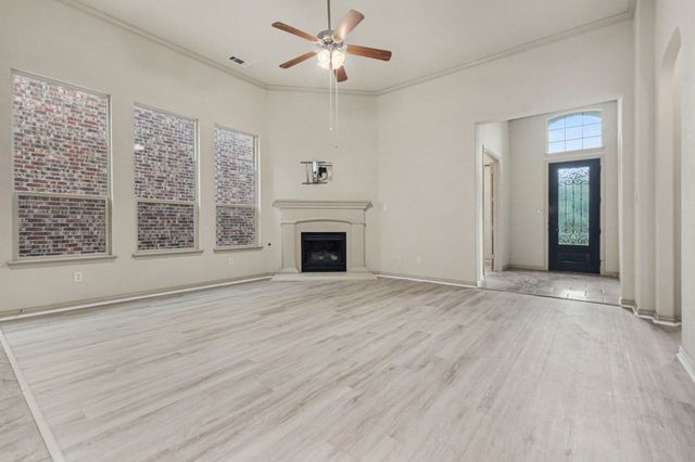 224 Carrington Lane, Lewisville, TX 75067