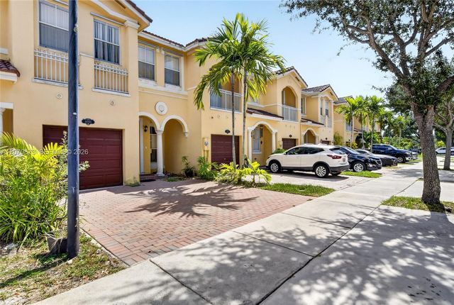 14946 SW 9th Way, Miami, FL 33194