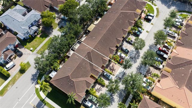 14946 SW 9th Way, Miami, FL 33194