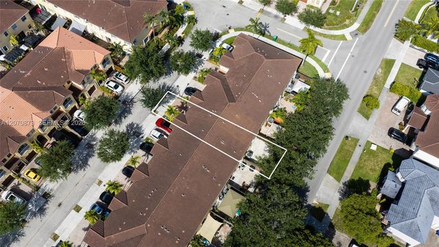 14946 SW 9th Way, Miami, FL 33194