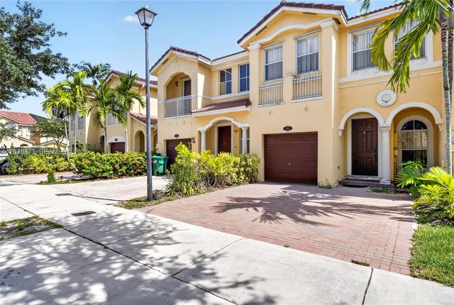 14946 SW 9th Way, Miami, FL 33194