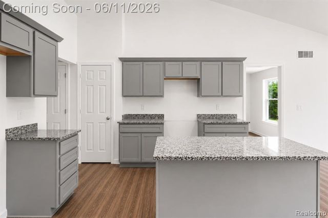 6465 Whisper Ridge Court, Burton, MI 48509