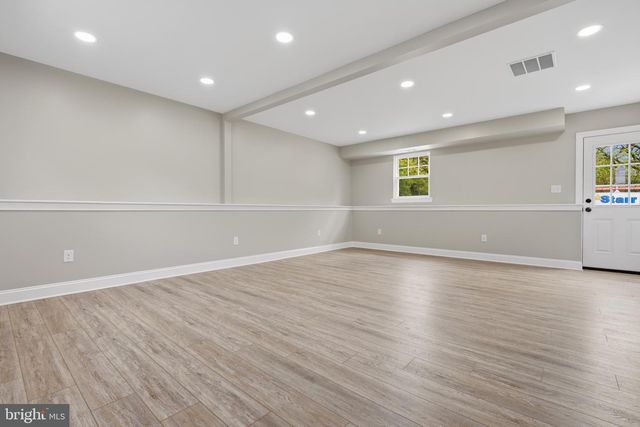 18 AVIS MILL RD, Pilesgrove, NJ 08098