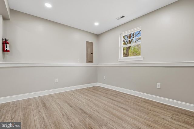 18 AVIS MILL RD, Pilesgrove, NJ 08098