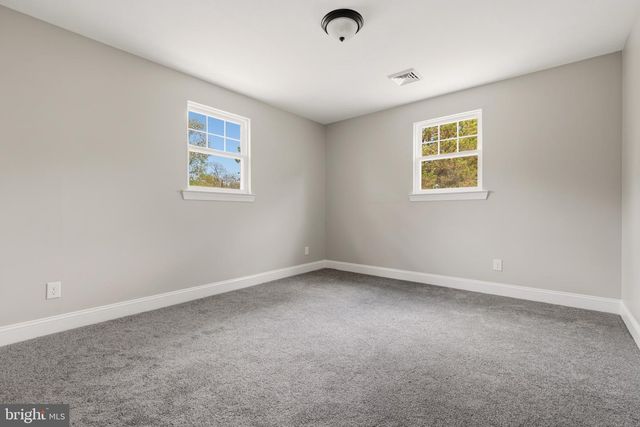 18 AVIS MILL RD, Pilesgrove, NJ 08098