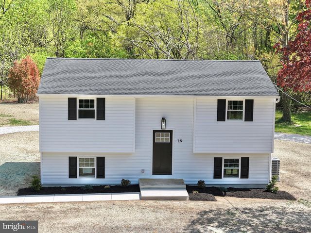 18 AVIS MILL RD, Pilesgrove, NJ 08098