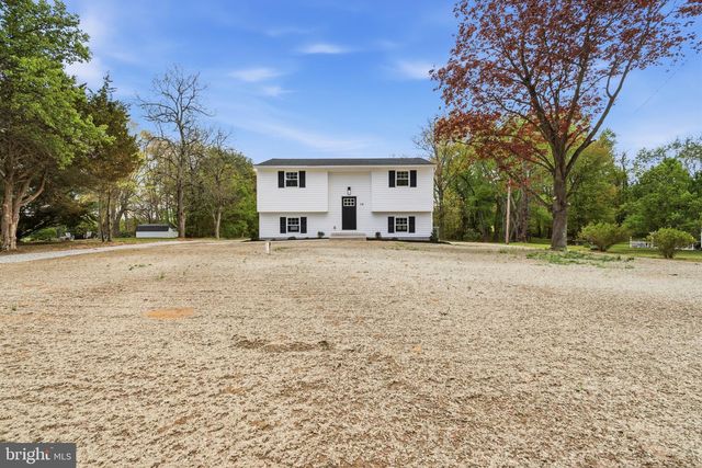 18 AVIS MILL RD, Pilesgrove, NJ 08098