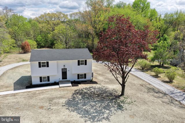 18 AVIS MILL RD, Pilesgrove, NJ 08098
