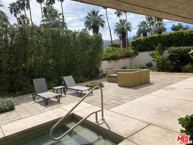 69 Colgate Drive, Rancho Mirage, CA 92270