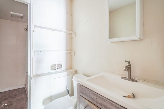 4023 Cass Court, Indianapolis, IN 46235