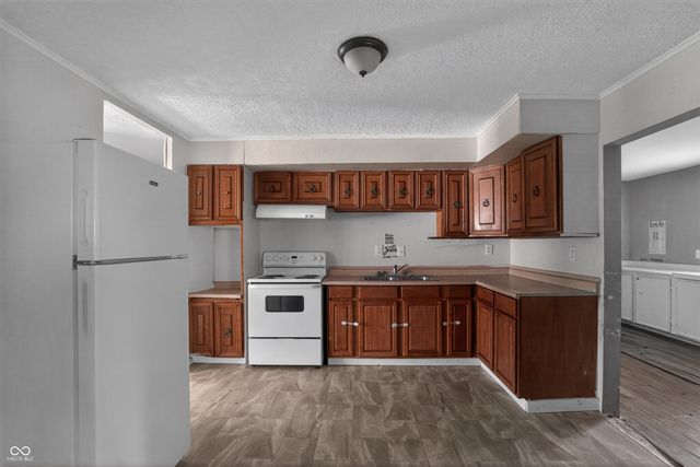 4023 Cass Court, Indianapolis, IN 46235