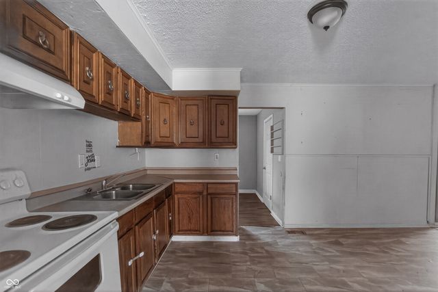4023 Cass Court, Indianapolis, IN 46235
