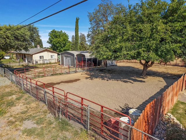 10332 E Ada Ave, Stockton, CA 95215