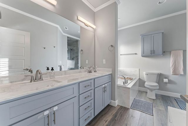 1305 2nd Street, Bentonville, AR 72712