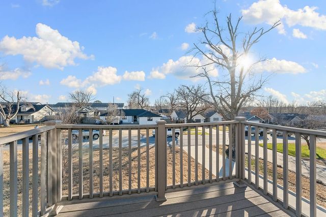 1305 2nd Street, Bentonville, AR 72712