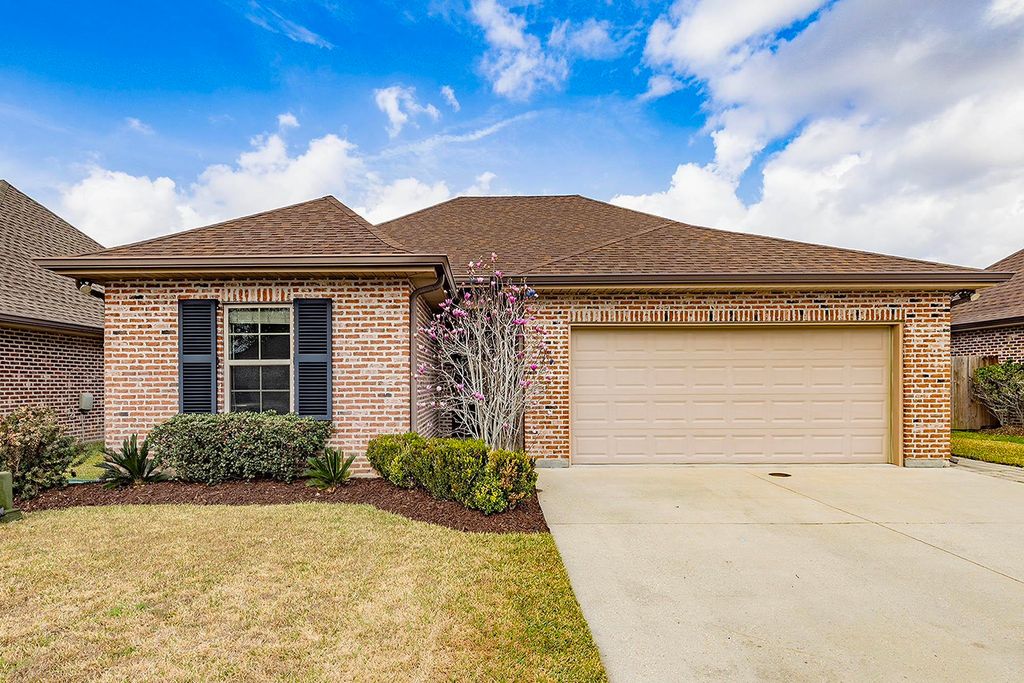 158 Juliana Way, Houma, LA 70364