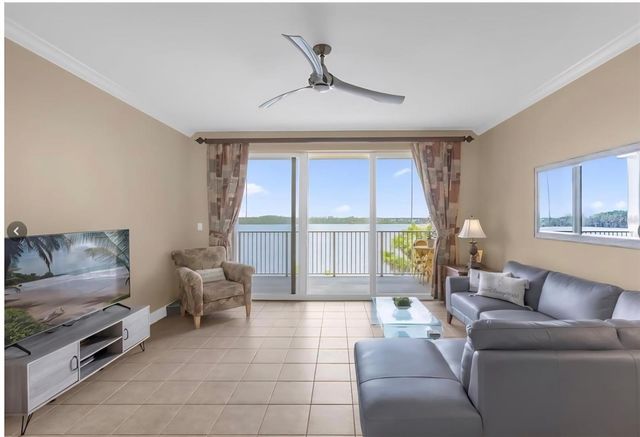 13427 BLUE HERON BEACH DRIVE 402, Orlando, FL 32821