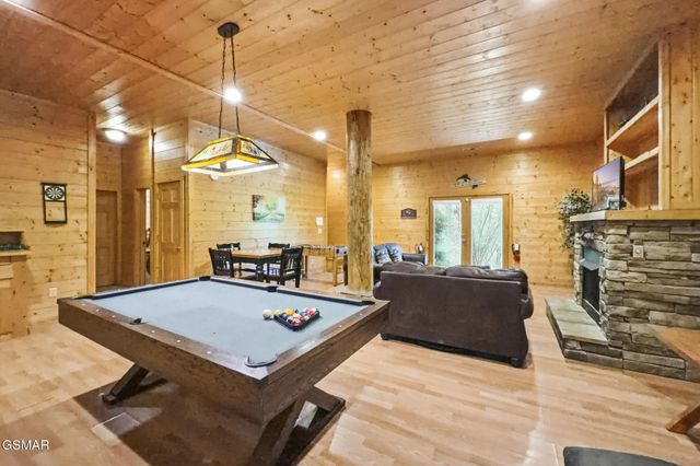 1514 McCarter Hollow Road, Sevierville, TN 37862