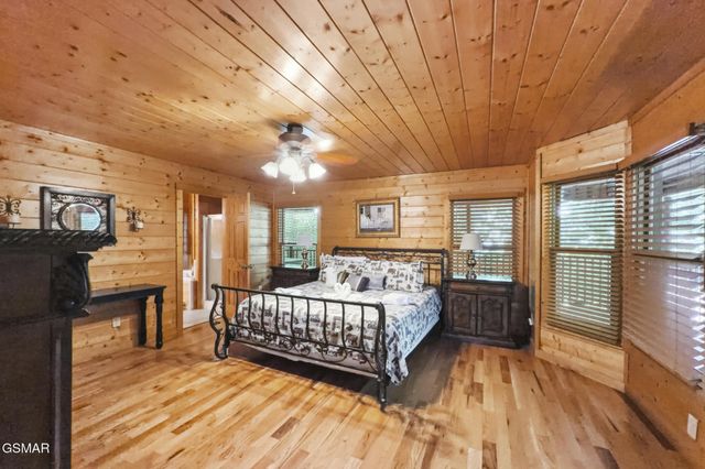1514 McCarter Hollow Road, Sevierville, TN 37862