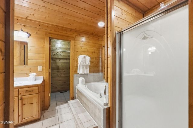 1514 McCarter Hollow Road, Sevierville, TN 37862