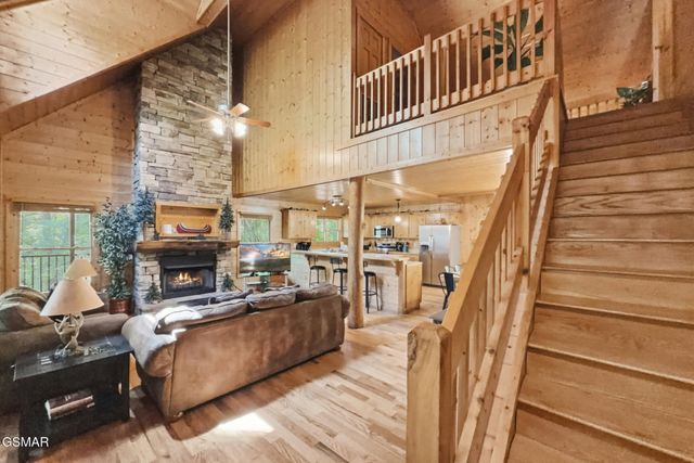 1514 McCarter Hollow Road, Sevierville, TN 37862