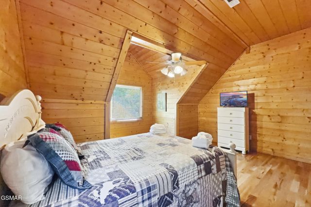 1514 McCarter Hollow Road, Sevierville, TN 37862