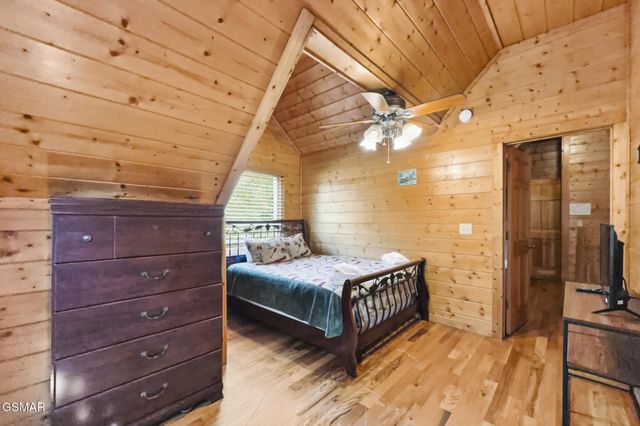 1514 McCarter Hollow Road, Sevierville, TN 37862