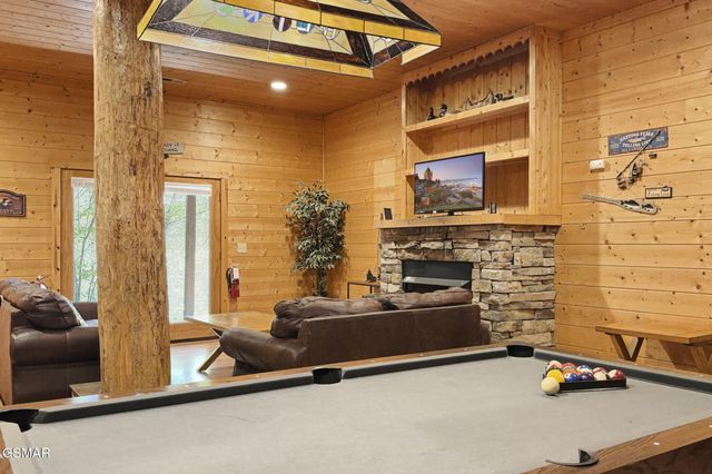 1514 McCarter Hollow Road, Sevierville, TN 37862