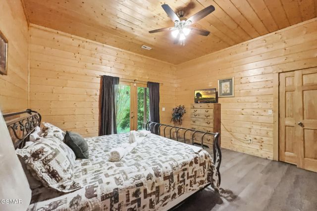 1514 McCarter Hollow Road, Sevierville, TN 37862