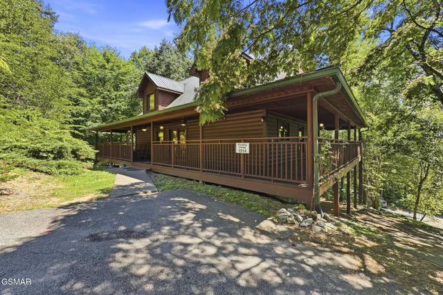1514 McCarter Hollow Road, Sevierville, TN 37862
