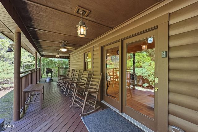 1514 McCarter Hollow Road, Sevierville, TN 37862