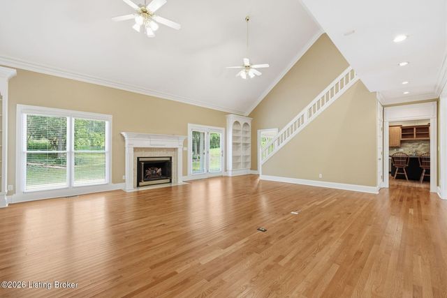 8618 Westover Dr, Prospect, KY 40059