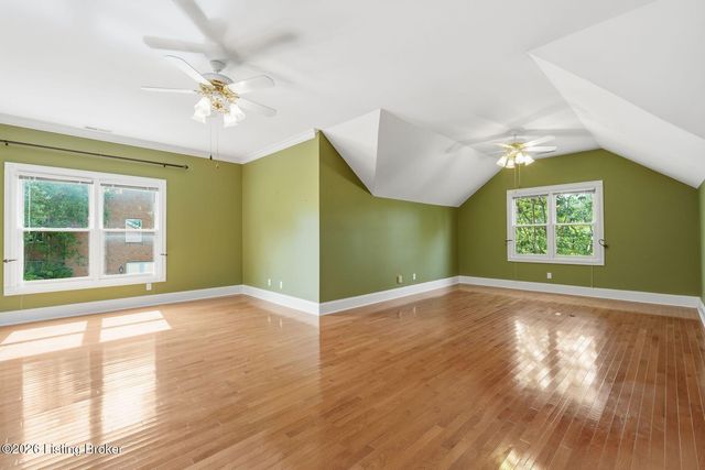 8618 Westover Dr, Prospect, KY 40059