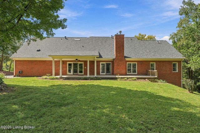 8618 Westover Dr, Prospect, KY 40059