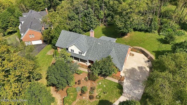 8618 Westover Dr, Prospect, KY 40059