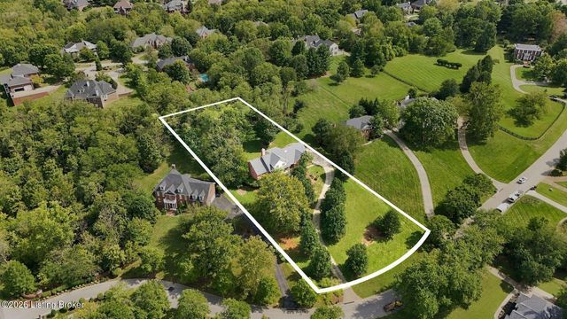 8618 Westover Dr, Prospect, KY 40059