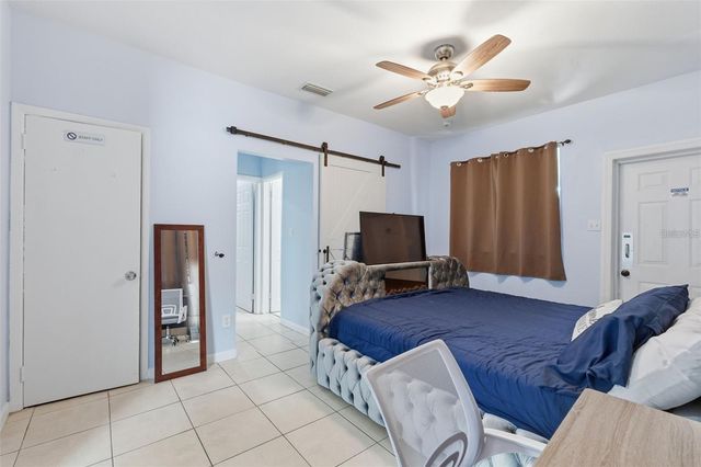 10107 N ASTER AVENUE, Tampa, FL 33612