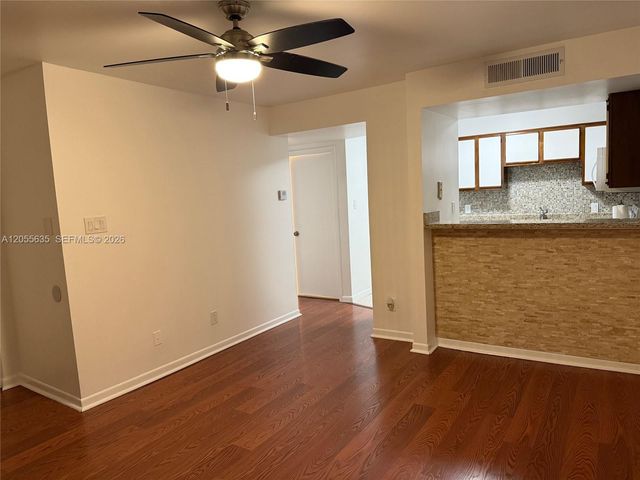 15290 SW 106th Lane 323, Miami, FL 33196