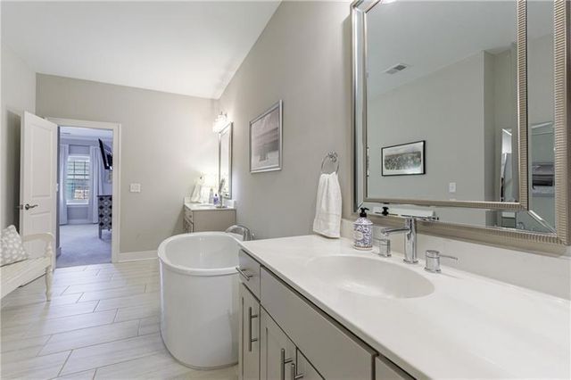 767 Hadley NE Lane, Marietta, GA 30068