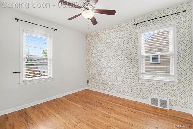 151 Highland Avenue, Clawson, MI 48017