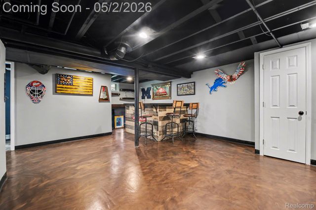 151 Highland Avenue, Clawson, MI 48017